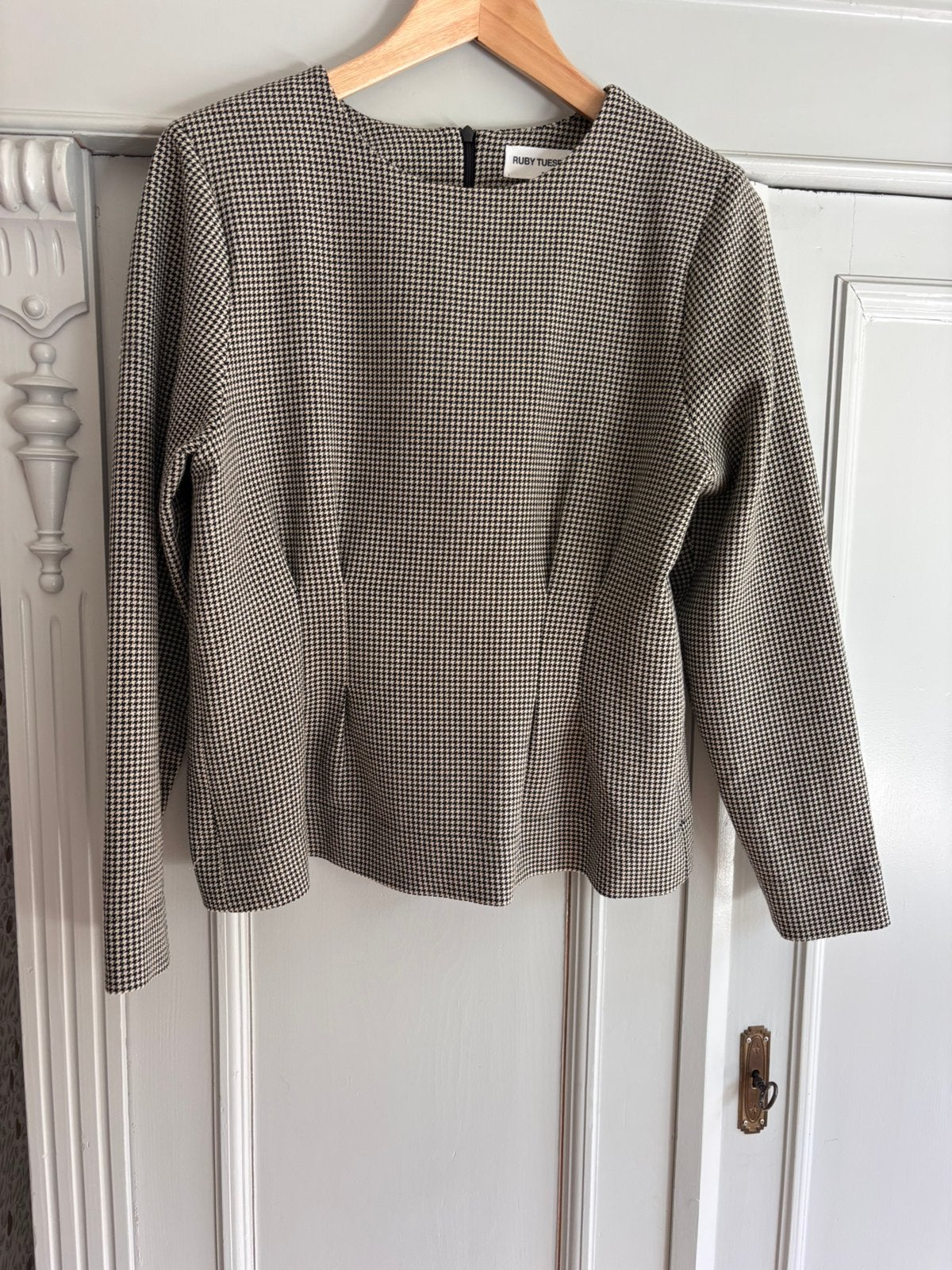 Ruby Tuesday 1 keer gedragen  truitje/ top geruit maat 2, Kleding | Dames, Ophalen of Verzenden, Zo goed als nieuw, Maat 38/40 (M)