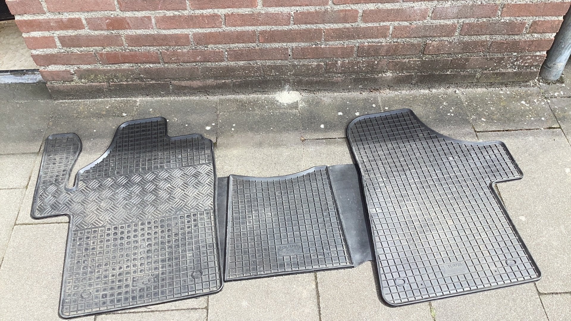Rubberen matten Mercedes Vigo - zo goed als nieuw, Auto diversen, Ophalen, Gebruikt