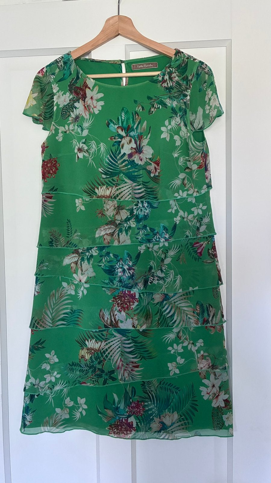 Zomerjurk (Betty Barclay), Zo goed als nieuw, Knielengte, Groen, Ophalen