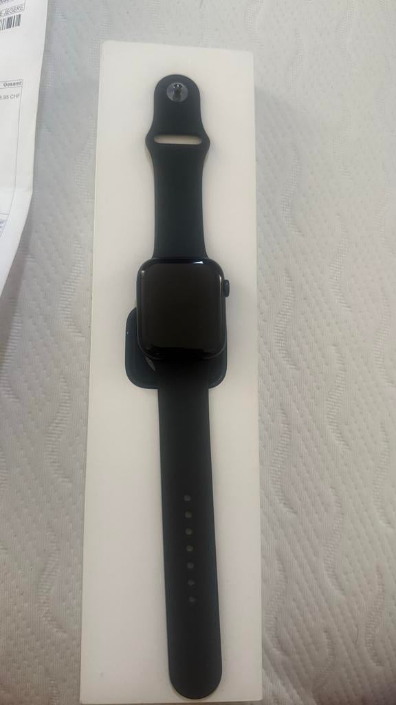 Apple Watch Series 8 - Zo goed als nieuw, Sieraden, Tassen en Uiterlijk, Smartwatches, Afstand, Zwart, IOS, Ophalen of Verzenden
