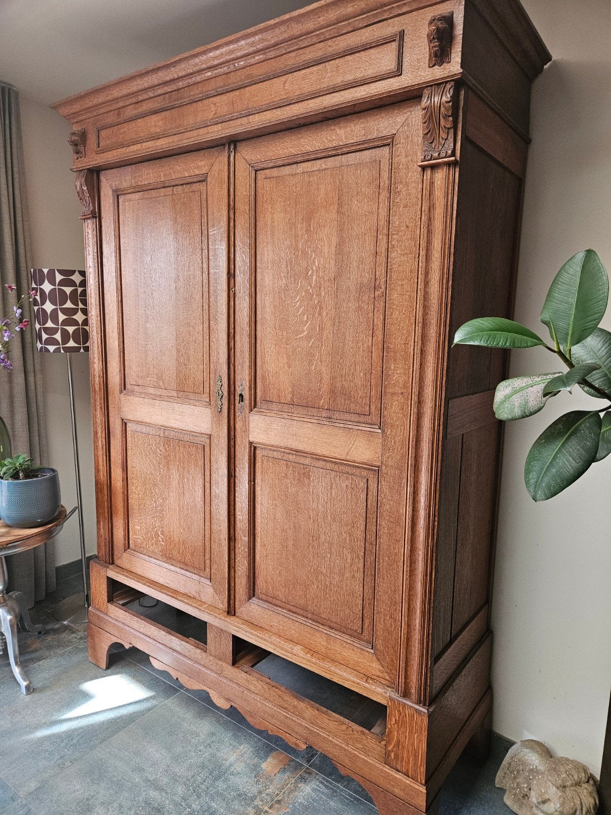 Gratis: Gedemonteerde antieke houten kast met planken, Ophalen