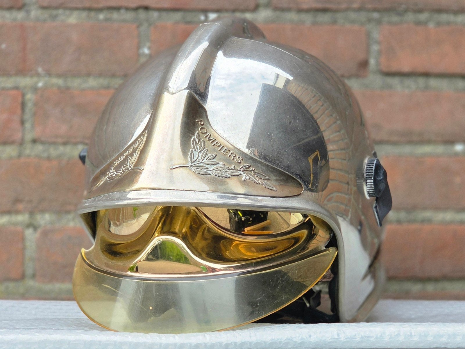 brandweerhelm brandweer Gallet Frankrijk Sapeurs pompiers, Verzamelen, Ophalen of Verzenden, Landmacht, Nederland, Embleem of Badge