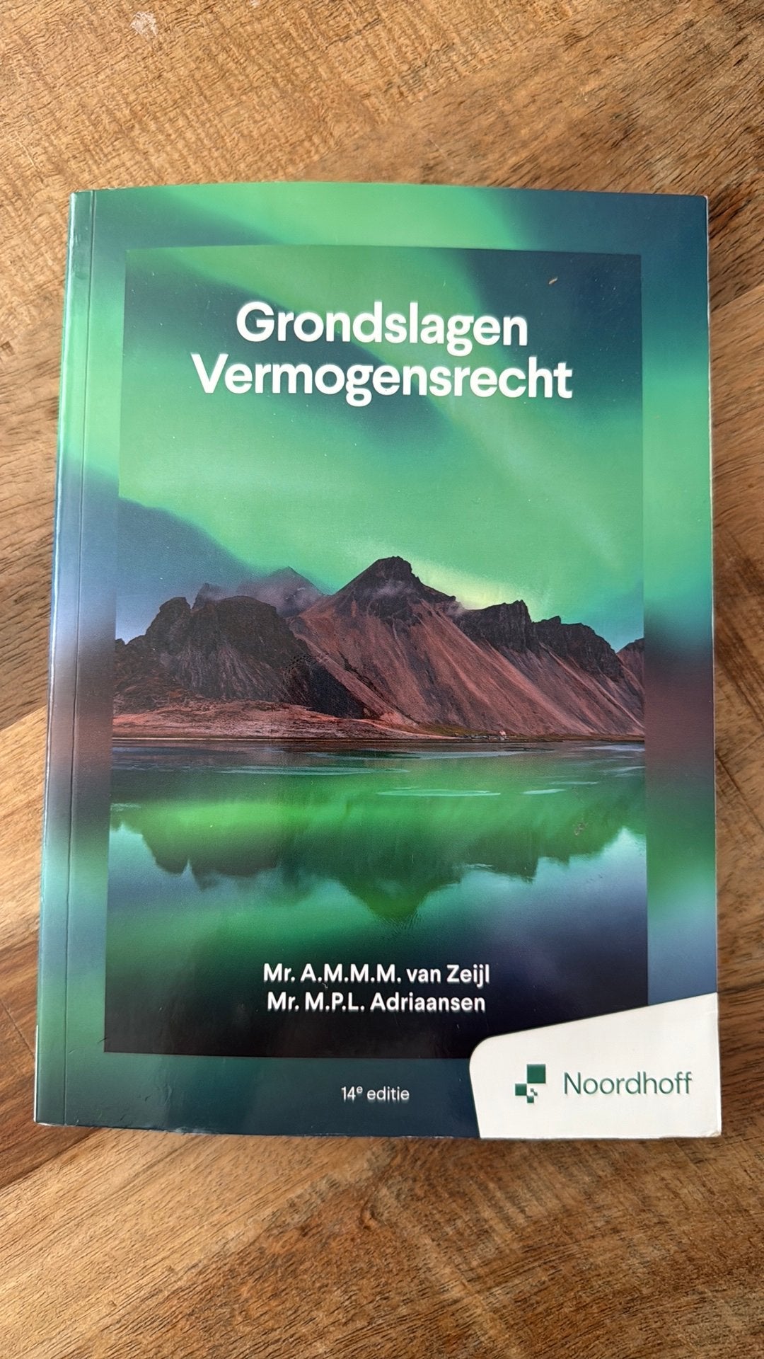 HBO rechten- A.M.M.M. van Zeijl - Grondslagen Vermogensrecht, Sociale wetenschap, Ophalen of Verzenden, A.M.M.M. van Zeijl; M.P.L. Adriaansen
