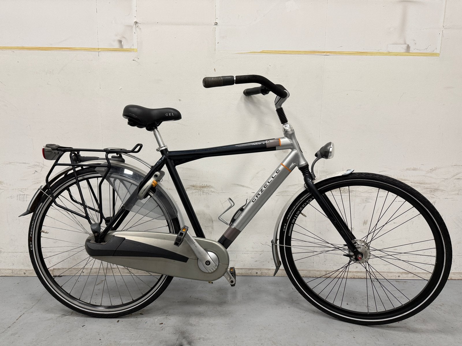 Nette Gazelle herenfiets 28 inch, Ophalen of Verzenden, Gebruikt, Terugtraprem, 26 inch of meer