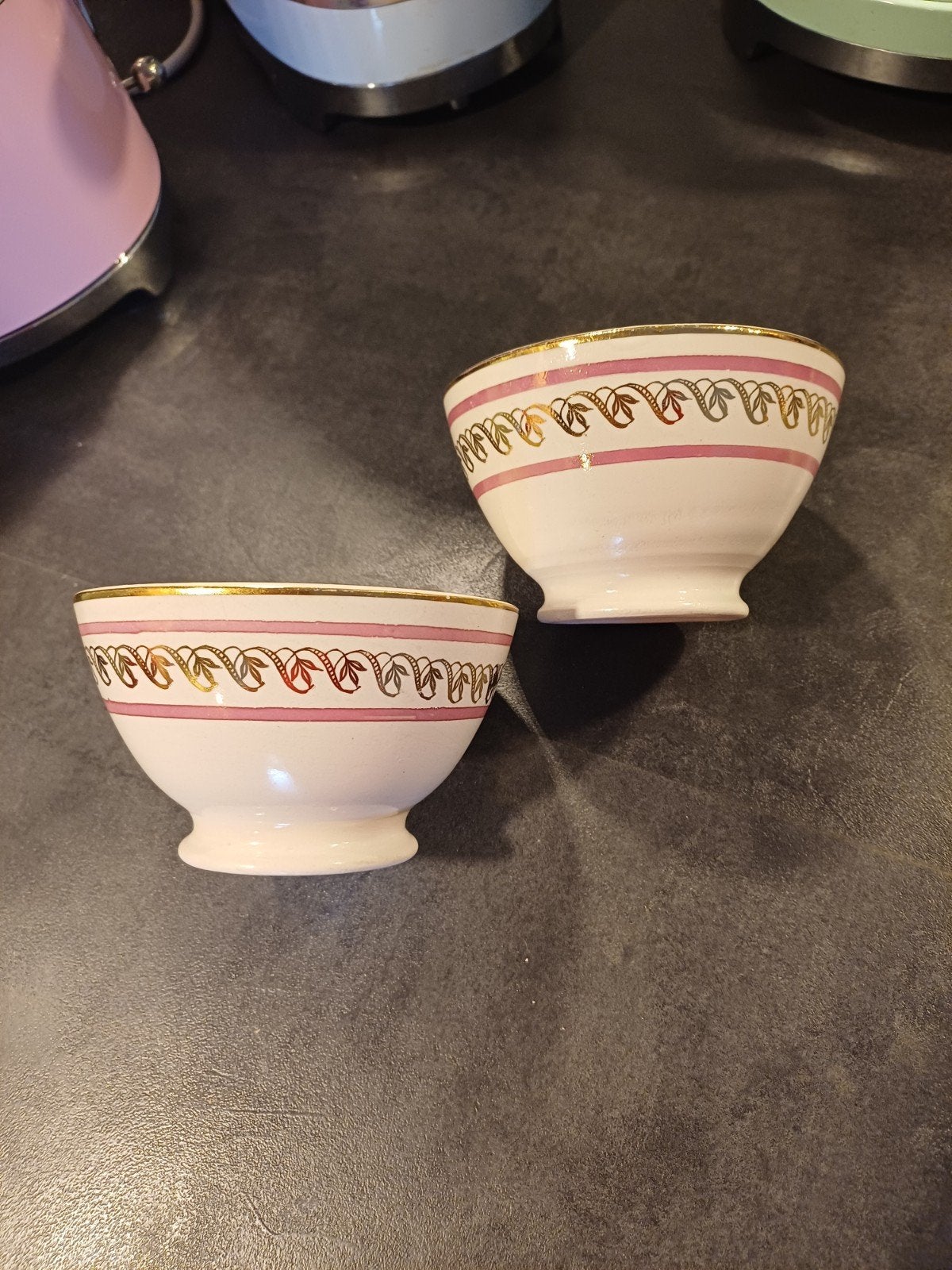Mooie vintage Franse Spoelkommen roomwit roze goud, Antiek en Kunst, Antiek | Servies los, Verzenden