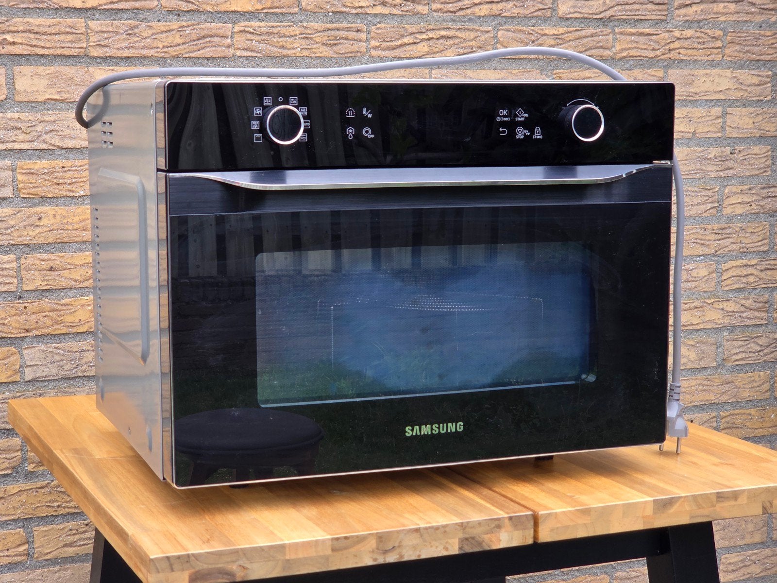 Samsung Combimagnetron MC35J8085 - Zo goed als nieuw, Witgoed en Apparatuur, Magnetrons, Combimagnetron, Ophalen of Verzenden