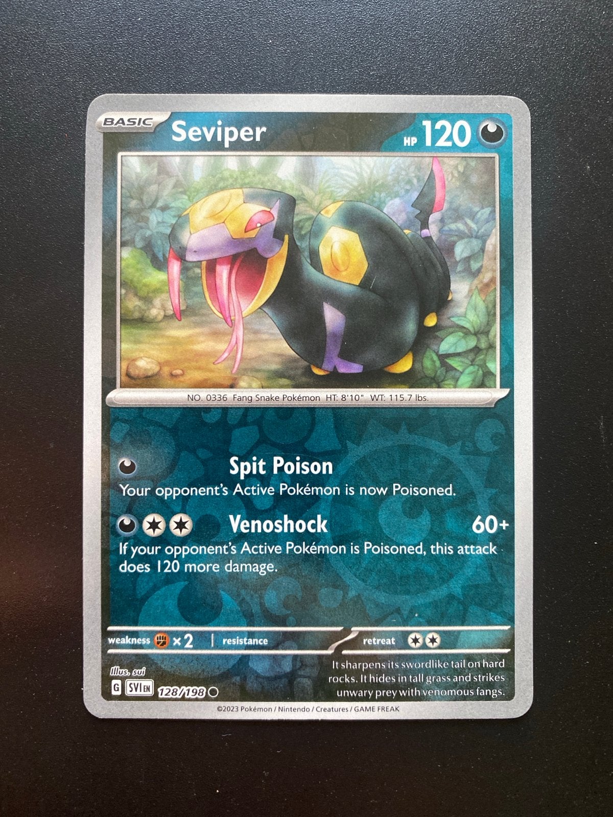 Seviper 128/198 Reverse Holo Scarlet & Violet Base, Ophalen of Verzenden, Zo goed als nieuw, Losse kaart, Foil