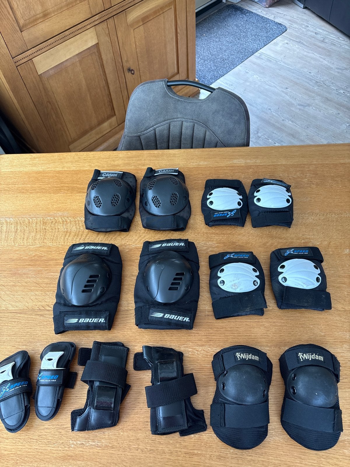 Diverse set beschermers voor skaten/skeeleren (S/M), Ophalen of Verzenden, Gebruikt