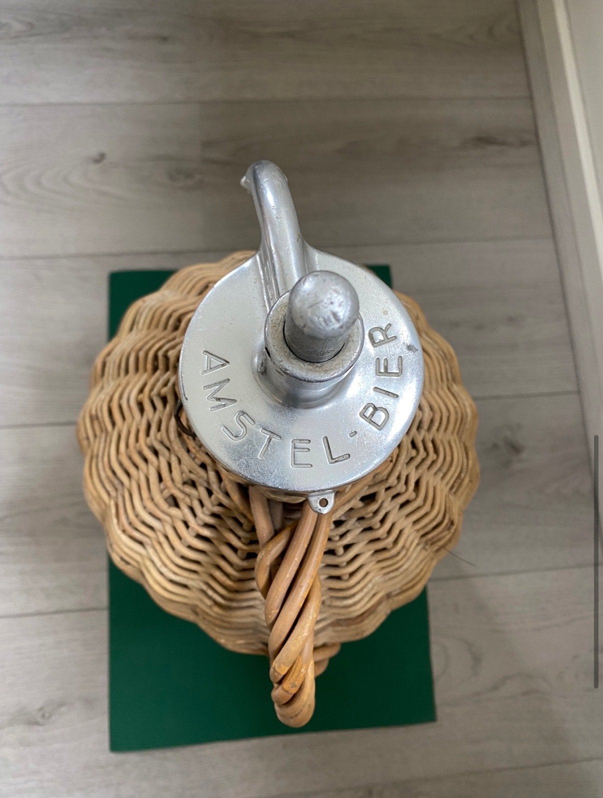 Antieke Amstel dubbel stoop fles uit 1937, Ophalen