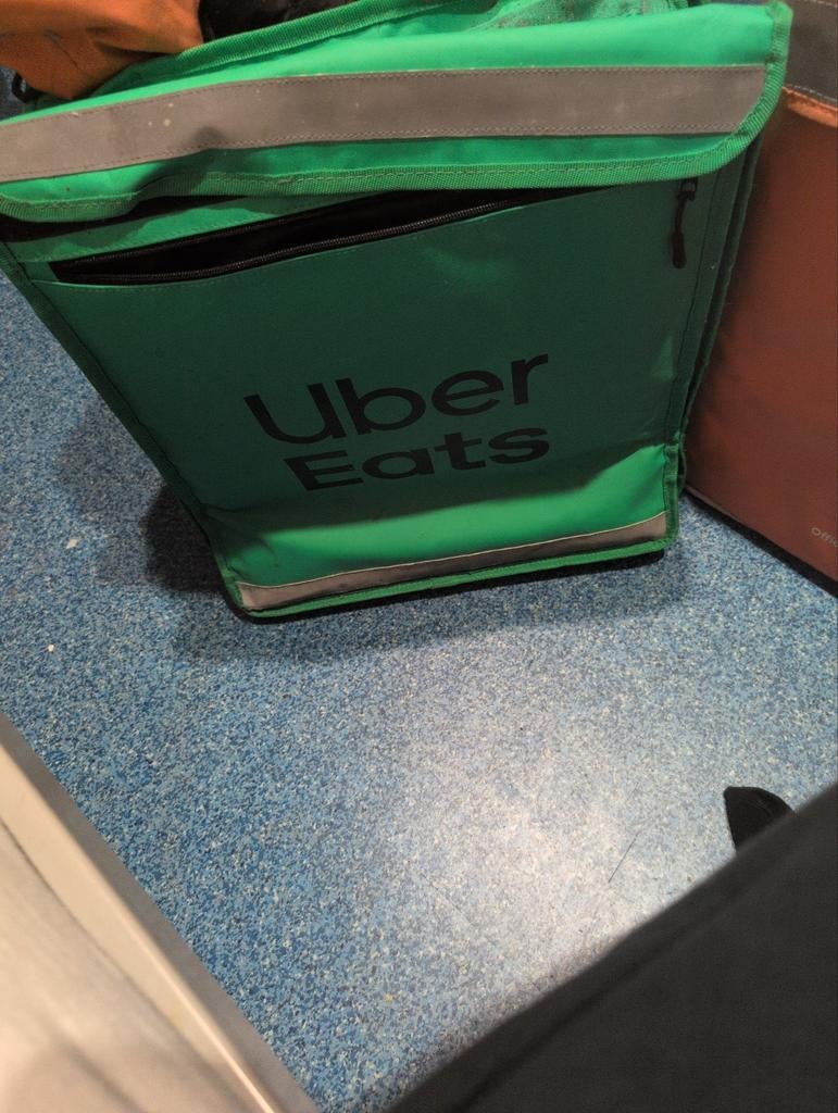 Nieuwe Uber Eats bezorgtas - Ideaal voor maaltijdbezorging, Overige merken, 25 tot 40 cm, Nieuw, Ophalen of Verzenden