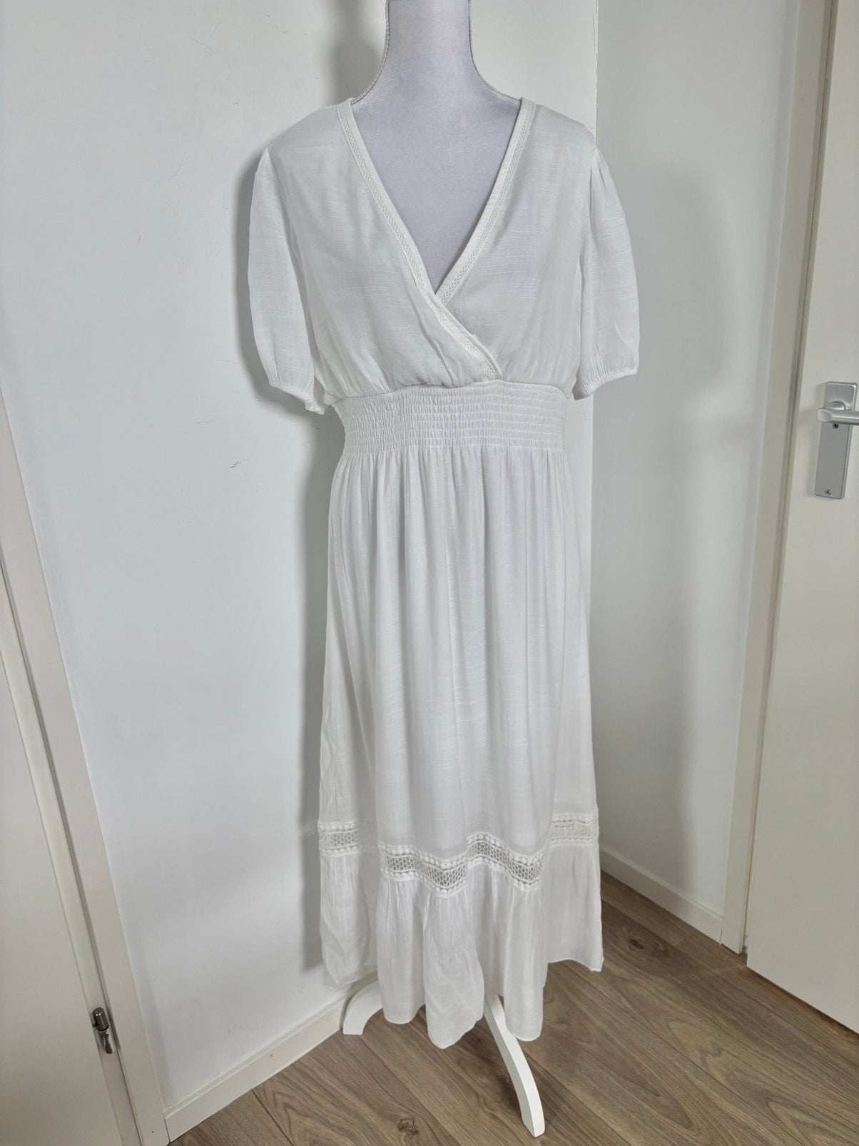 Prachtige lange witte jurk - maat XL - Kings Road, Kleding | Dames, Wit, Maat 42/44 (L), Ophalen of Verzenden, Zo goed als nieuw