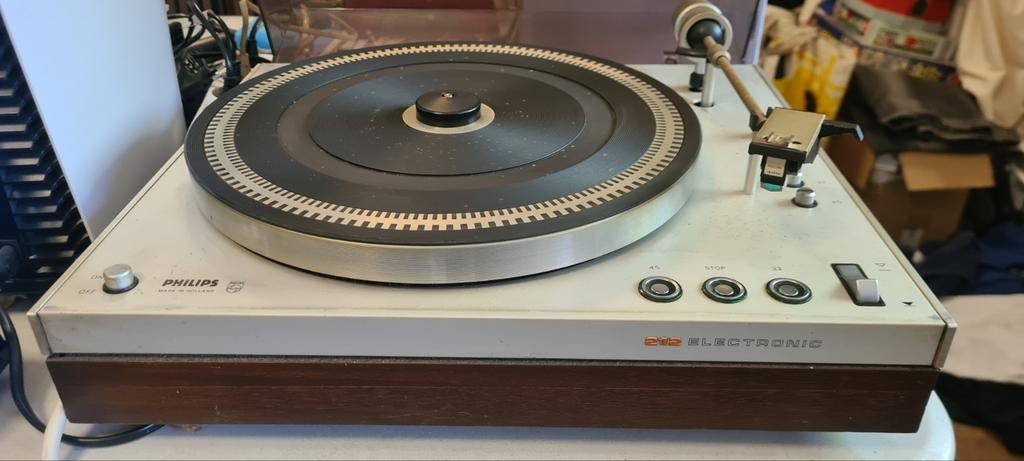 Philips 212 platenspeler met versterker en 2 boxen, Ophalen, Gebruikt, Platenspeler, Philips