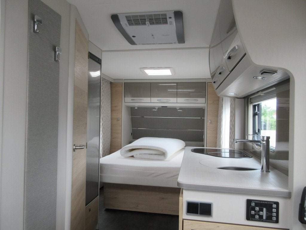 Dethleffs Nomad 530 DR ZEER NETJES EN COMPLEET, Caravans en Kamperen, Caravans, Rondzit, Schokbreker, Tot en met 4, Dethleffs