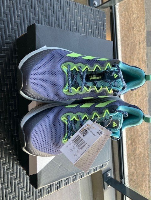 Adidas hardloopschoenen, Sport en Fitness, Loopsport en Atletiek, Adidas, Hardloopschoenen, Nieuw, Ophalen of Verzenden