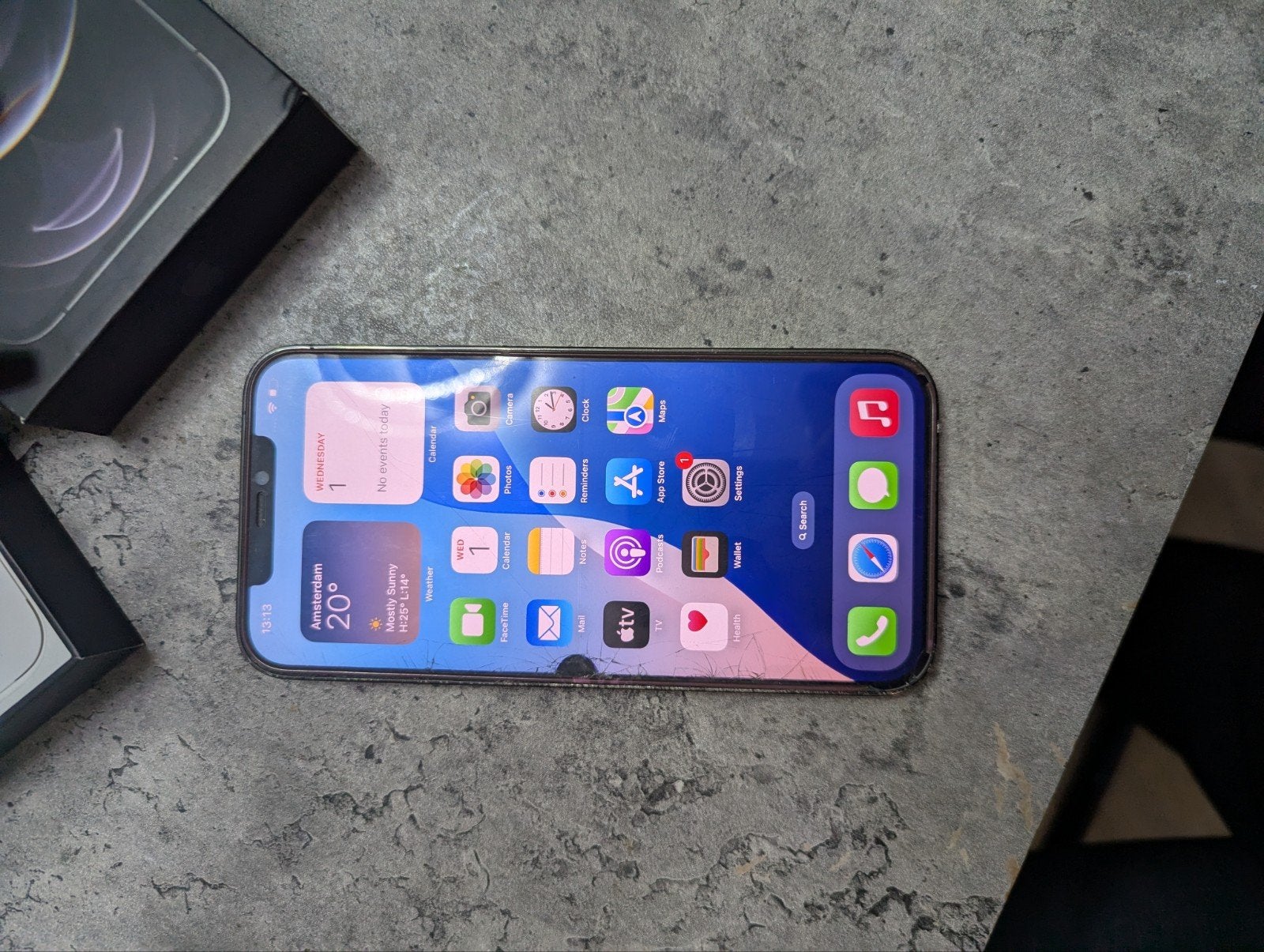 iPhone 12 Pro Max - Kapot voor onderdelen/reparatie, Telecommunicatie, Mobiele telefoons | Apple iPhone, Zonder simlock, 74 %