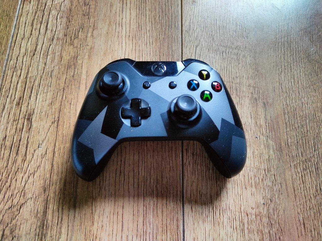 Xbox One Controller Covert Forces Limited Edition, Avontuur en Actie, Vanaf 18 jaar, 1 speler, Ophalen of Verzenden