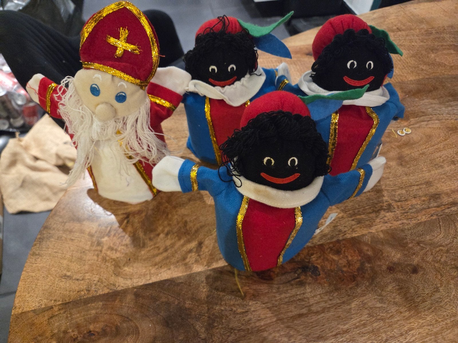 sinterklaas met 3 pietjes, Ophalen of Verzenden