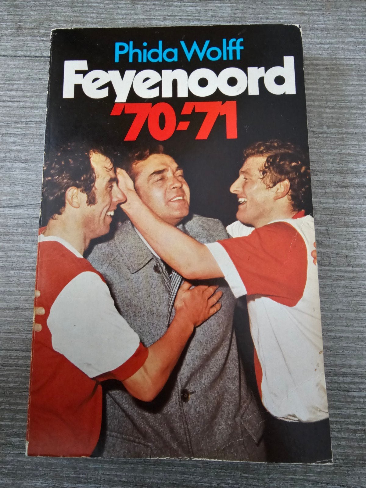 Feyenoord 70-71 Boek - Phida Wolff, Boeken, Sportboeken, Gelezen, Balsport, Ophalen of Verzenden