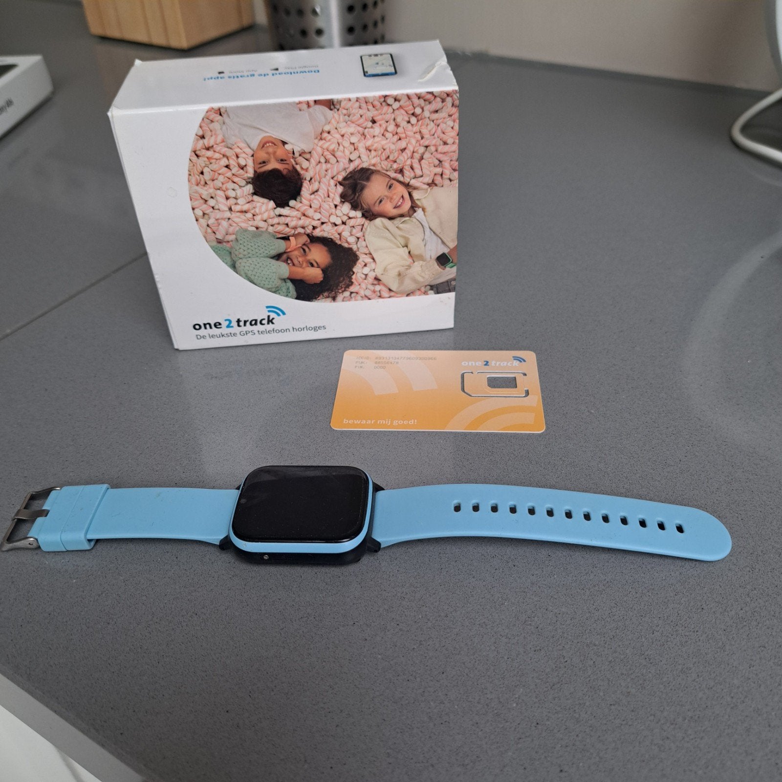 Smartwatch met GPS tracker, Ophalen of Verzenden, Zo goed als nieuw, Blauw, Jongen of Meisje