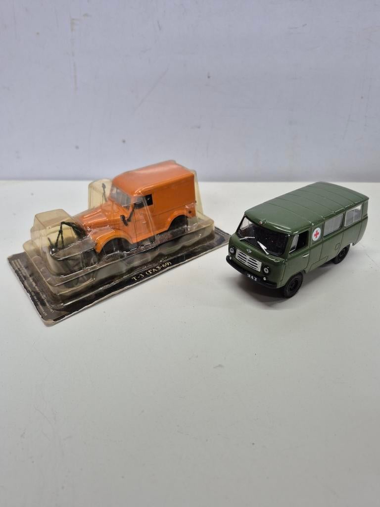 UAZ 450 en GAZ 69T, Ophalen of Verzenden, Nieuw, Overige merken