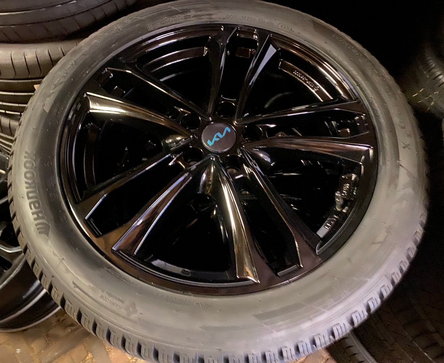 NIEUWE 19” Kia sportage PHEV velgen + 235/50R19 winterbanden