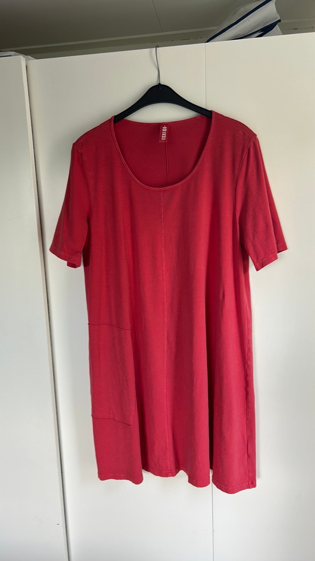 Ischiko jurk maat 4, stevige t-shirtstof, Kleding | Dames, Verzenden, Maat 46/48 (XL) of groter, Knielengte, Gedragen