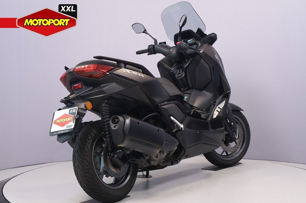 Yamaha X MAX 300 TECH MAX, Scooter, Bedrijf