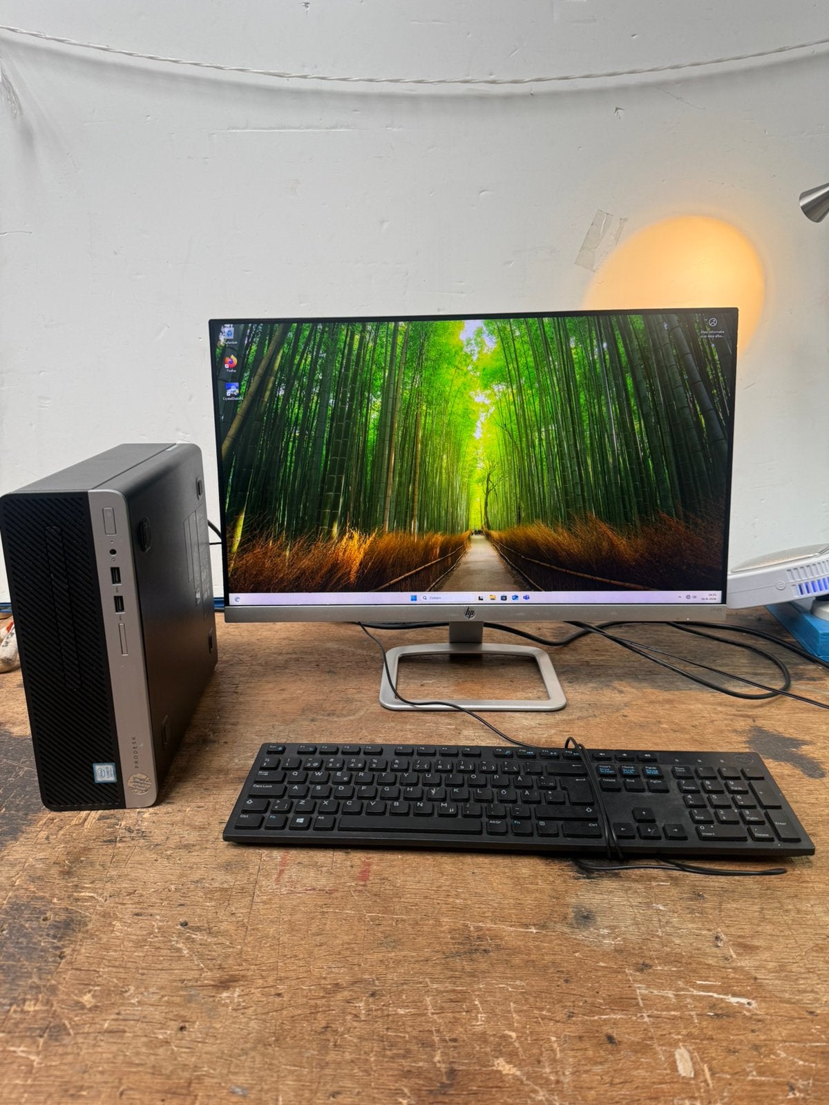 HP ProDesk 400 G4 SFF + HP 24es monitor – complete set, Computers en Software, Desktop Pc's, Ophalen of Verzenden, Zo goed als nieuw