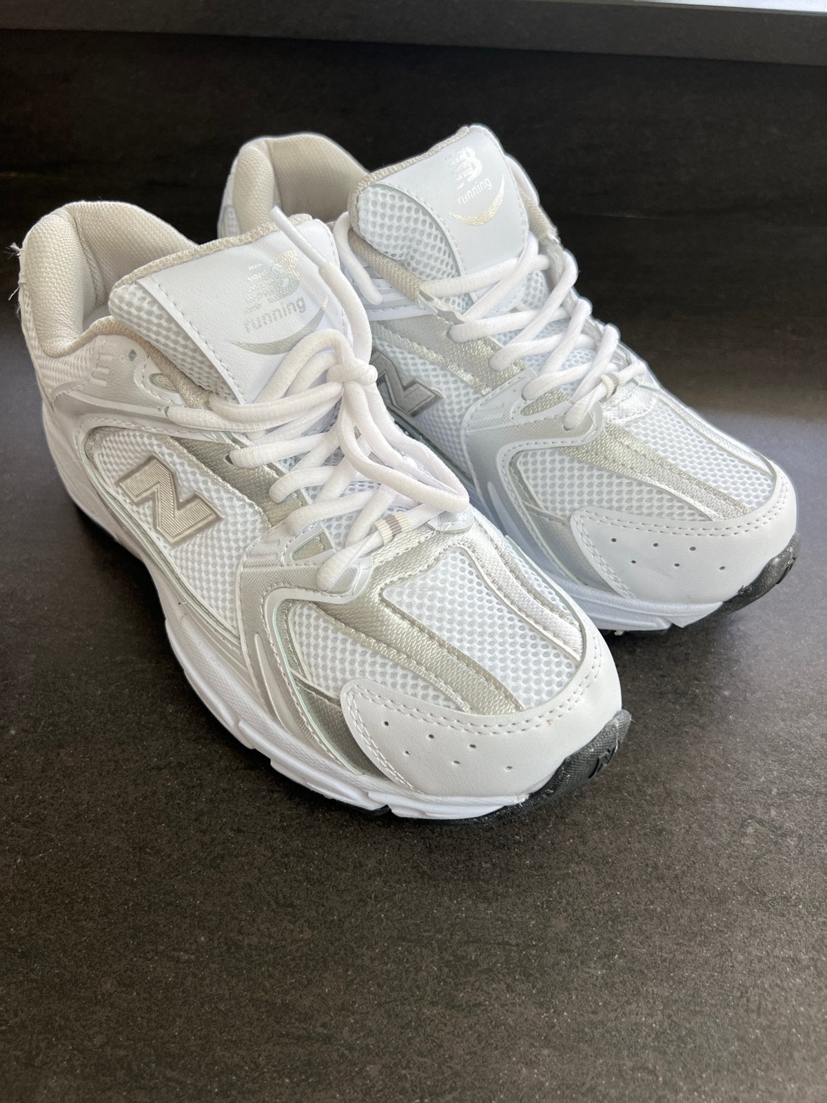 New Balance 530 Sneakers Wit/Zilver - Maat 40, Ophalen of Verzenden, Nieuw, Wit, Sneakers of Gympen