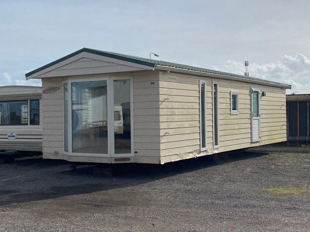 Chalet met 2 slaapkamers  ideaal voor verbouwing (OPHALEN)♦️, Caravans en Kamperen, Tot en met 4