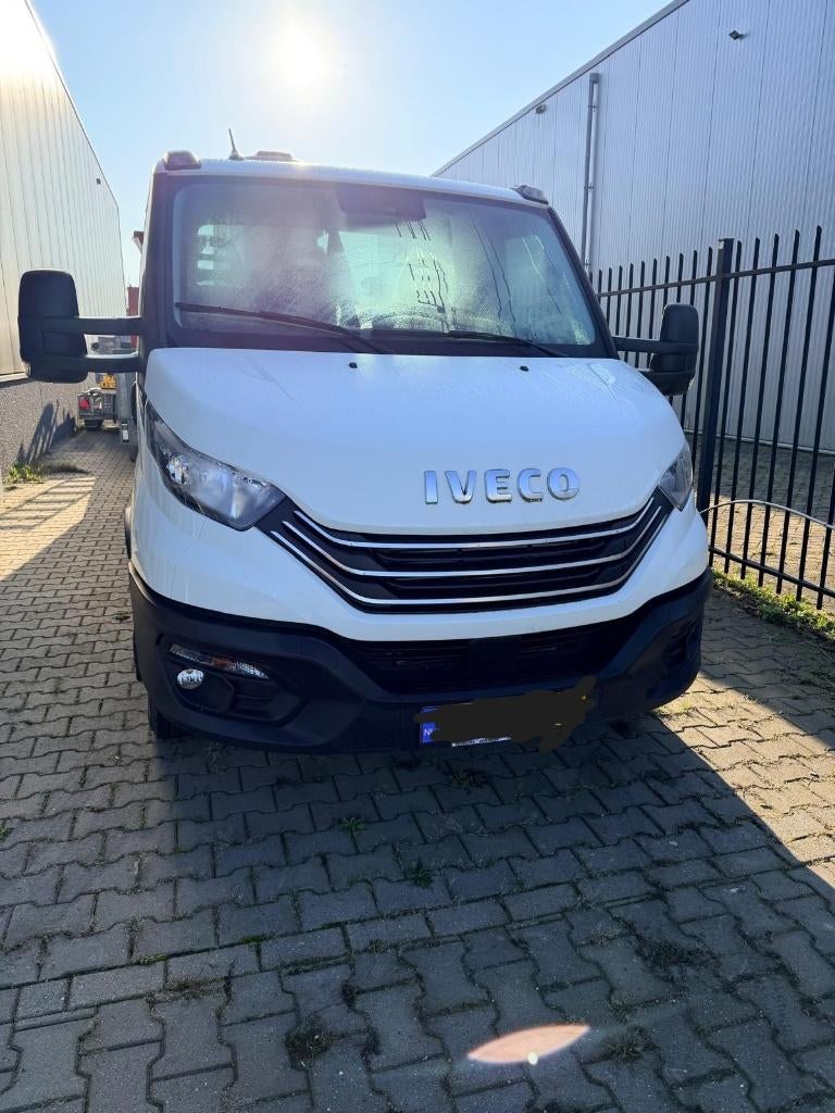 Iveco 40C18 3.0 180PK Automaat Be Trekker Veldhuizen, Auto's, Automaat, Stof, Iveco, Wit