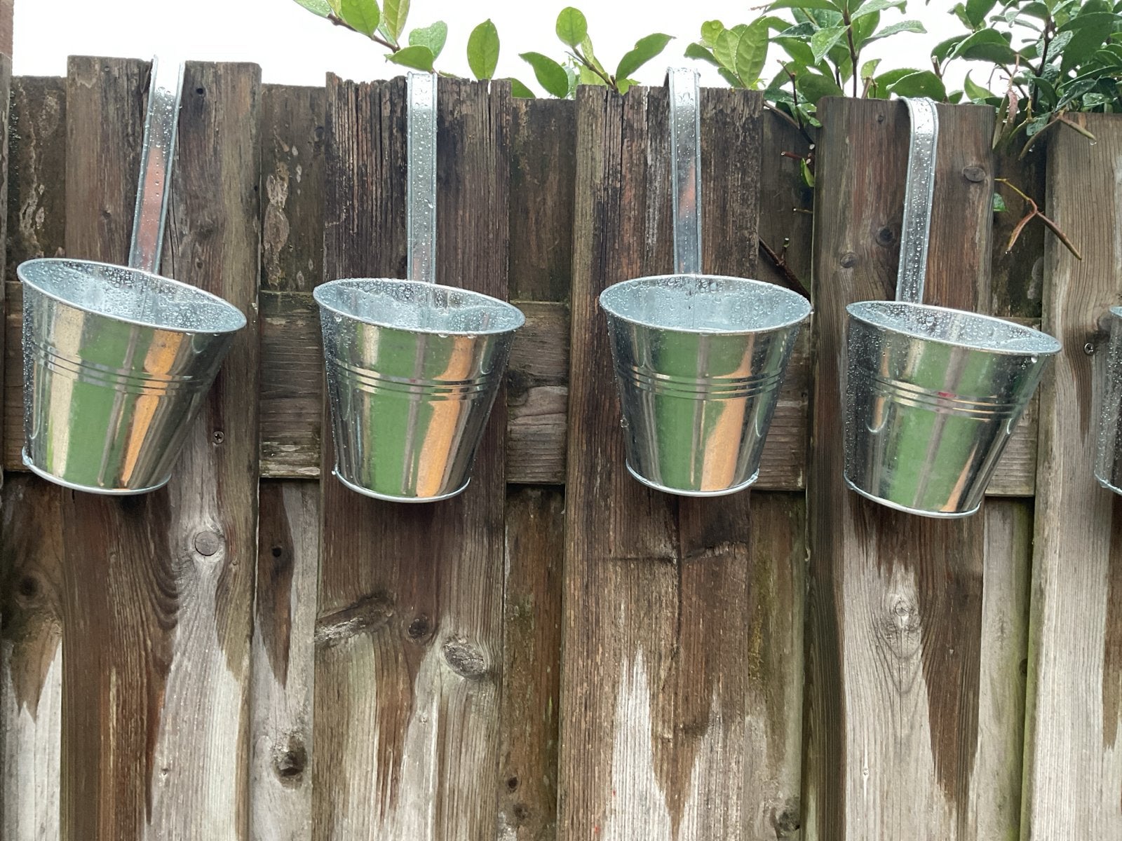 Nieuwe Metalen hangpotten voor balkon of tuin - Set van 4, Minder dan 30 cm, Balkon, Minder dan 60 cm, Rond