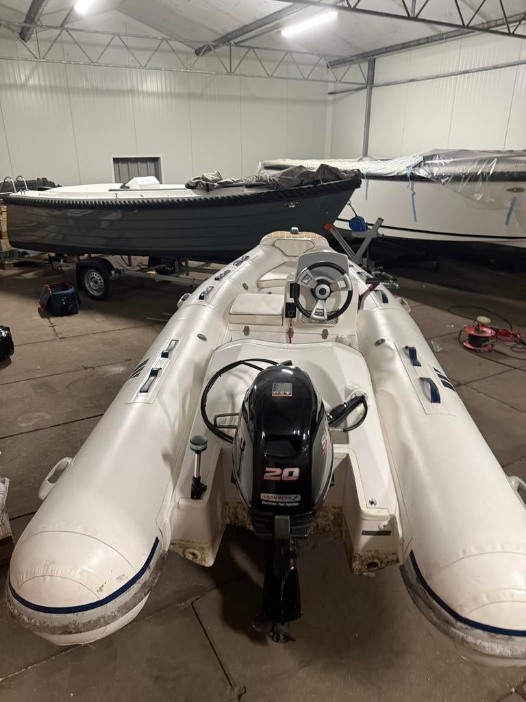 Tigermarine 370 pro tender met suzuki 20pk uit 2018, Watersport en Boten, Rubberboten, Ophalen, Gebruikt, Benzine, Hout