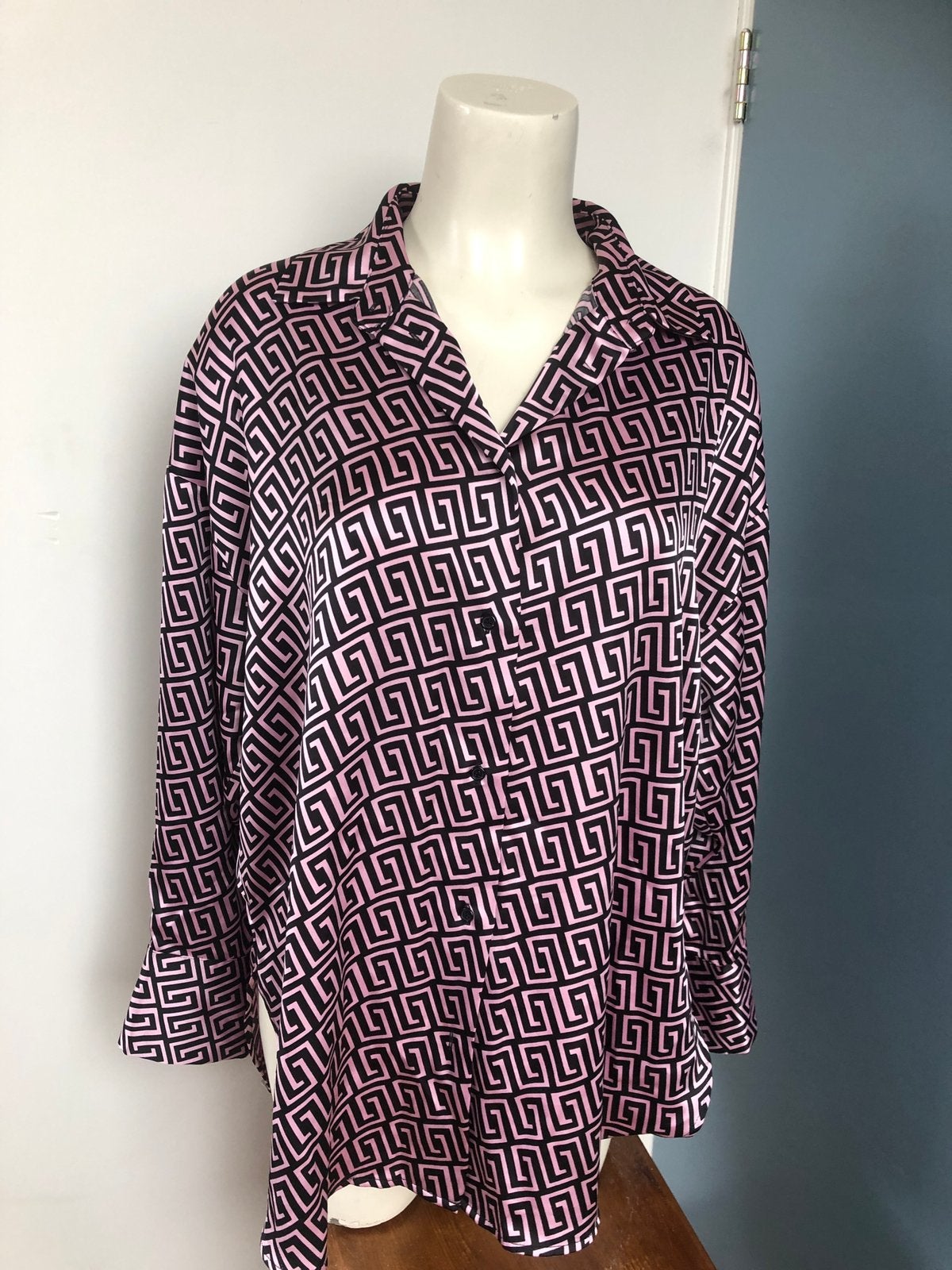 Costes studio roze zwarte satijnen ruimvallende blouse m, Maat 38/40 (M), Ophalen of Verzenden, Zo goed als nieuw, X