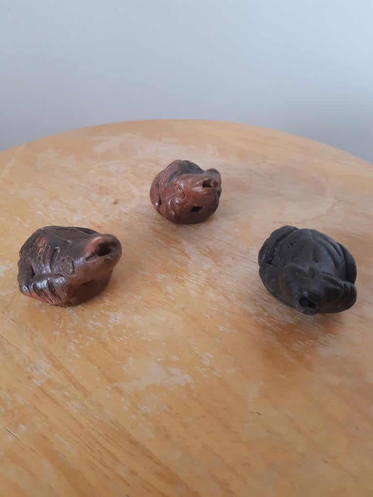 Keramieke klei fluiten. Kikkers., Antiek en Kunst, Antiek | Keramiek en Aardewerk, Ophalen of Verzenden