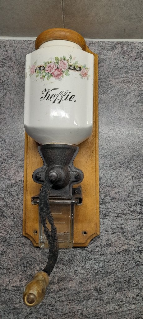 Wandkoffiemolen, Antiek en Kunst, Ophalen