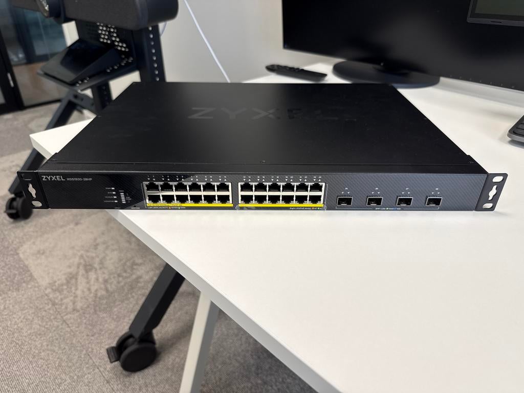 Zyxel XGS1930-28HP Gigabit Smart Managed PoE+ Switch, Ophalen, Zo goed als nieuw
