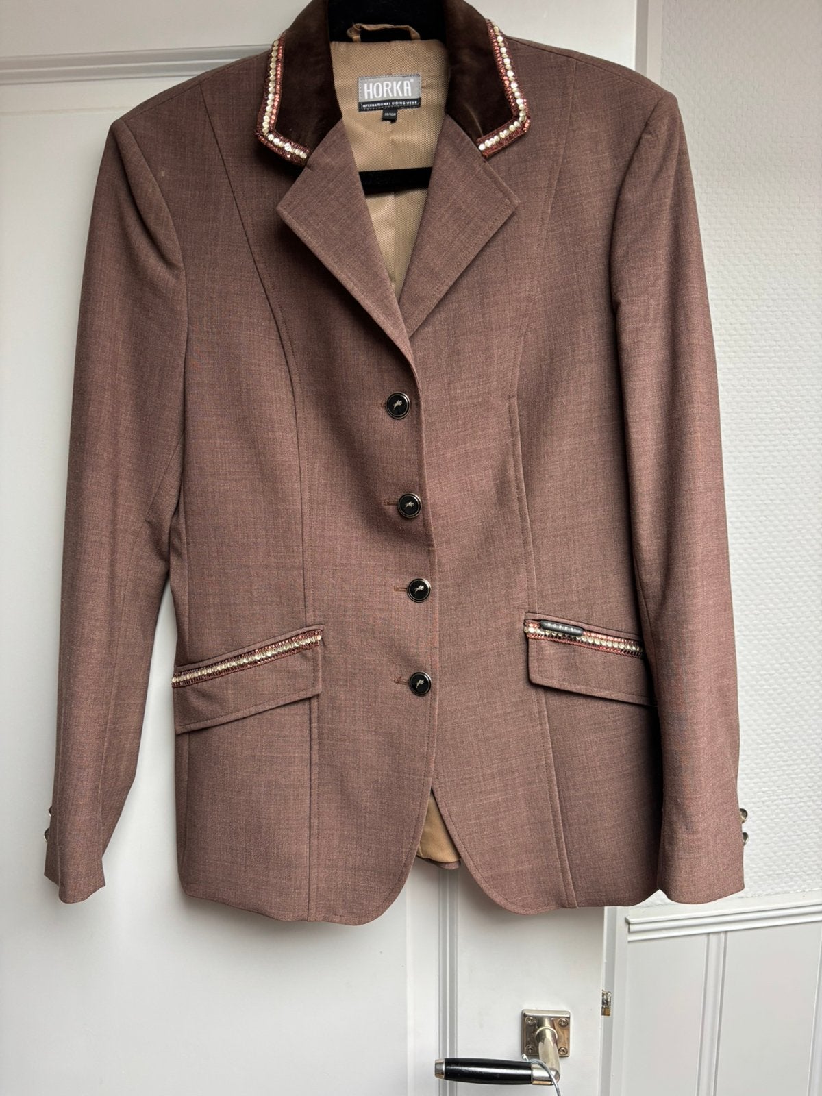 Wdstrijdjasje bruin maat 38, Dieren en Toebehoren, Ophalen of Verzenden, Zo goed als nieuw, Dressuur, Bovenkleding
