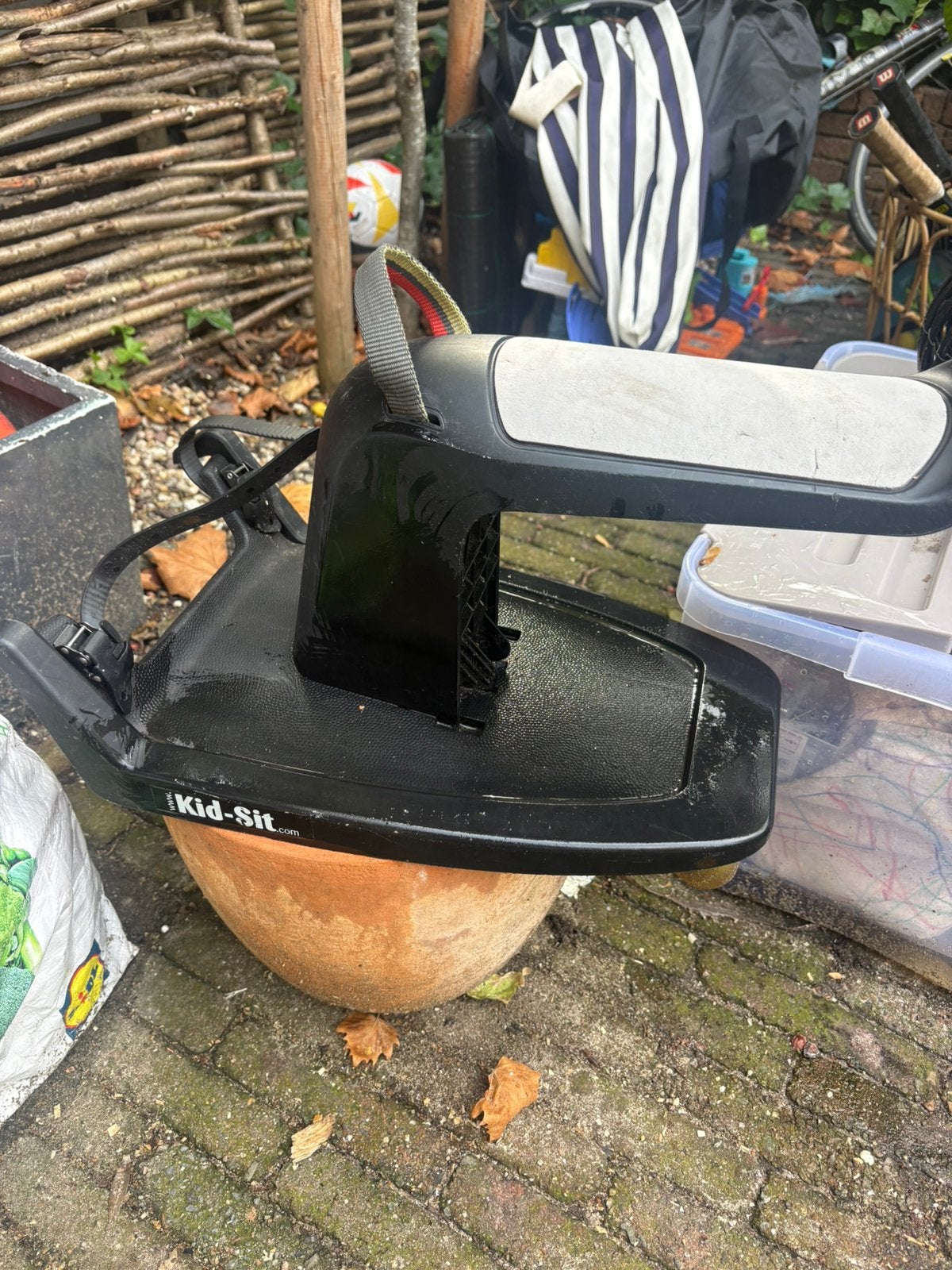 Kid-Sit, Ophalen, Gebruikt