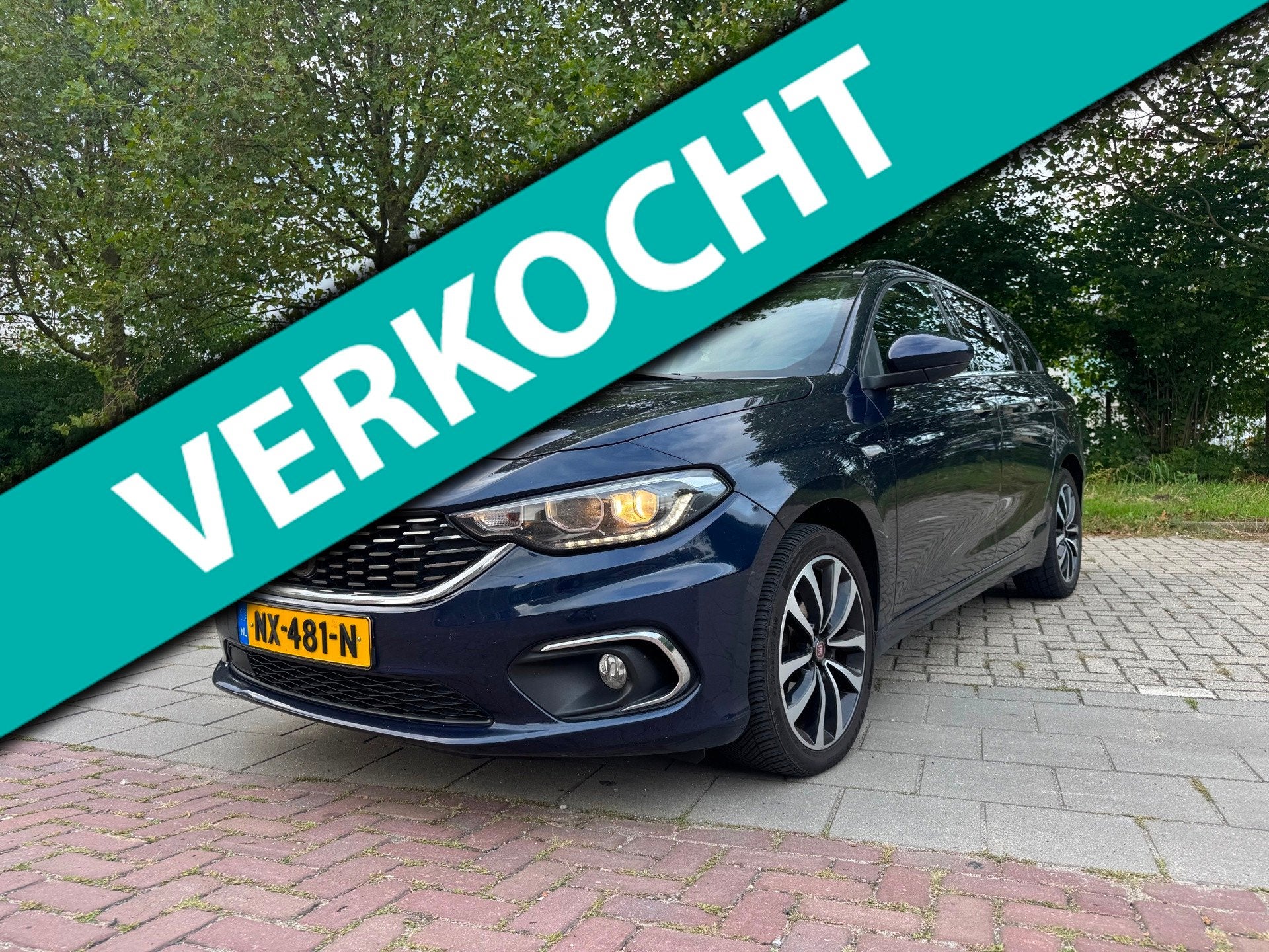 Fiat Tipo Stationwagon 1.6 MultiJet 16v Business Lusso, Auto's, 1325 kg, Gebruikt, Euro 6, 4 cilinders