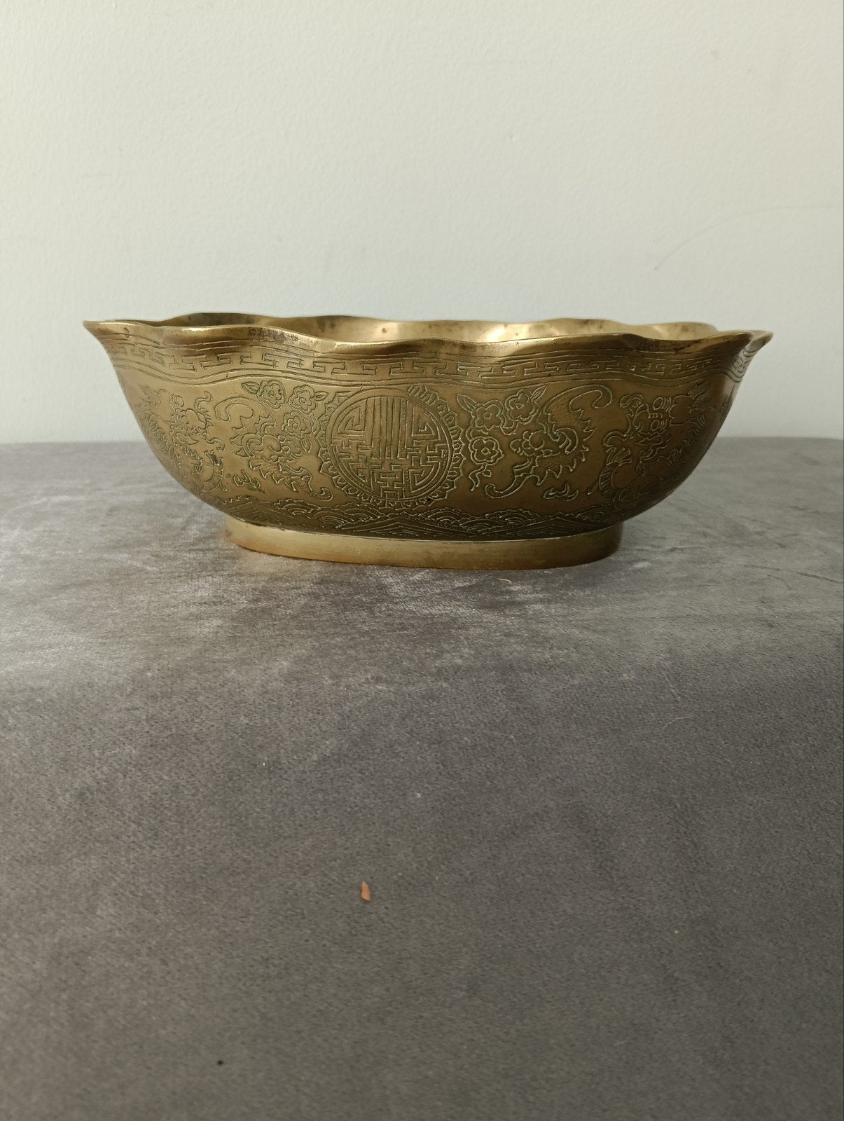 Chinese messing schaal 1kg met draken en shou-symbool, Ophalen of Verzenden