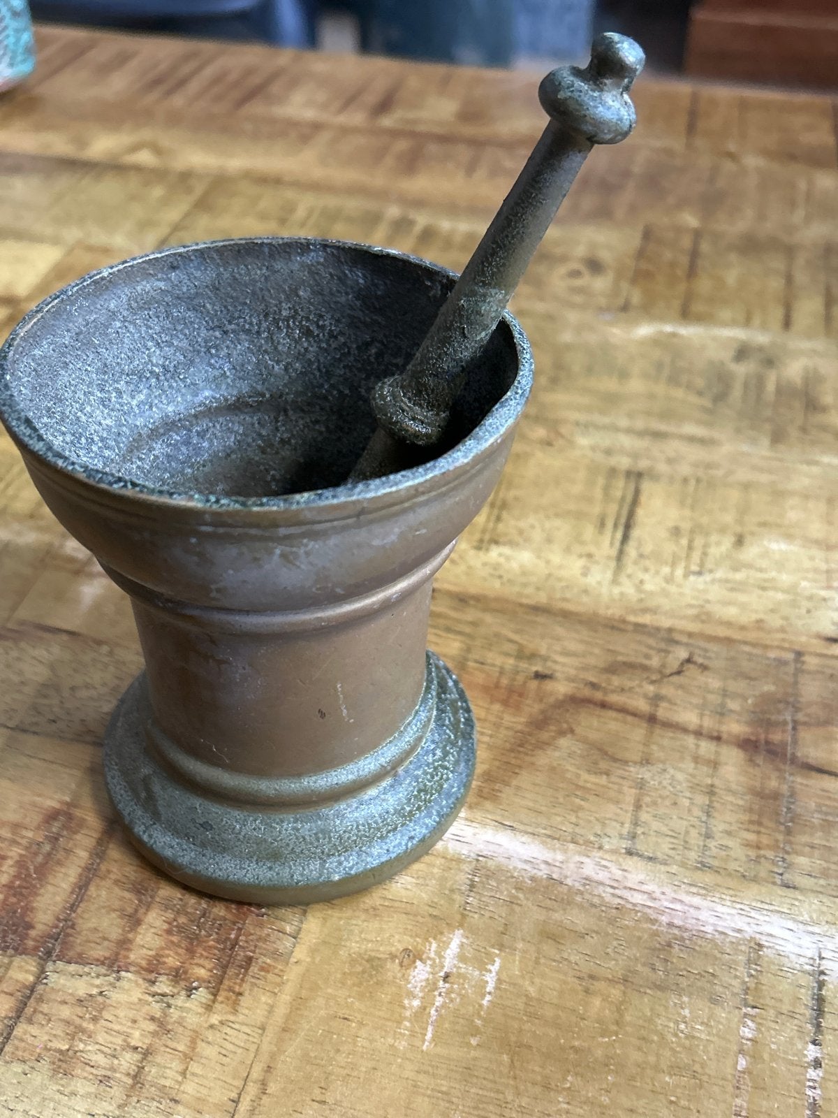 Antieke vijzel met stamper - 10 cm, Antiek en Kunst, Ophalen