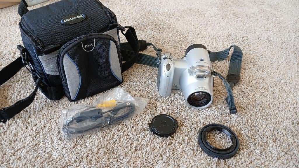 Konica Minolta Dimage Z10 incl hoes en toebehoren, Konica, Compact, Ophalen of Verzenden, Zo goed als nieuw