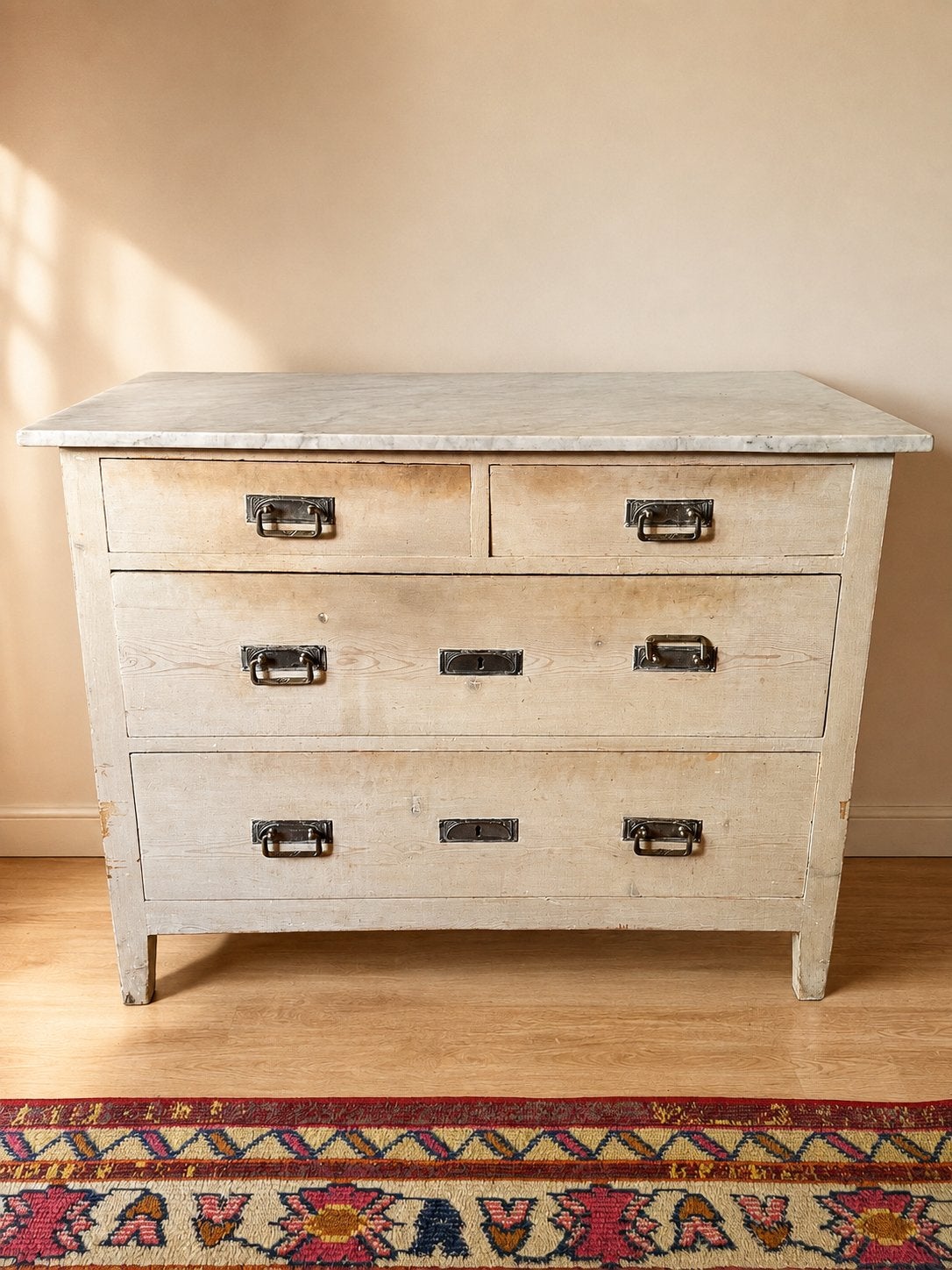 Antieke white wash ladekast met Carrara marmeren blad, Huis en Inrichting, Ophalen of Verzenden, 25 tot 50 cm