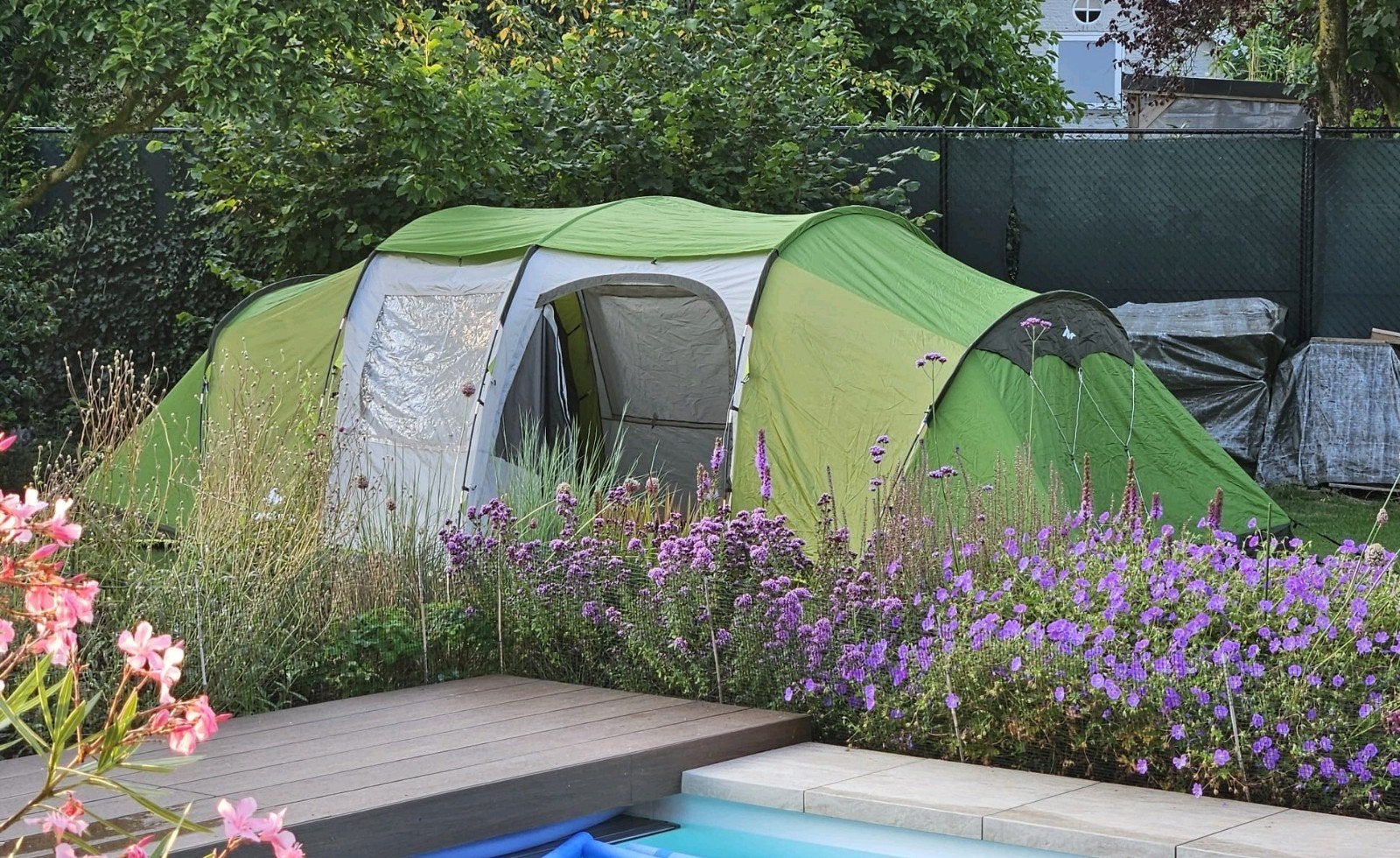 Quechua Arpenaz Family 8.4 XL Familietent, Caravans en Kamperen, Tenten, Ophalen, Tot en met 4
