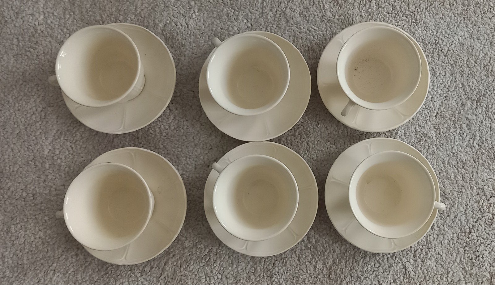 Set van 6 Wedgwood Queen's Plain kop en schotels, Huis en Inrichting, Keuken | Servies, Klassiek, Ophalen of Verzenden, Zo goed als nieuw