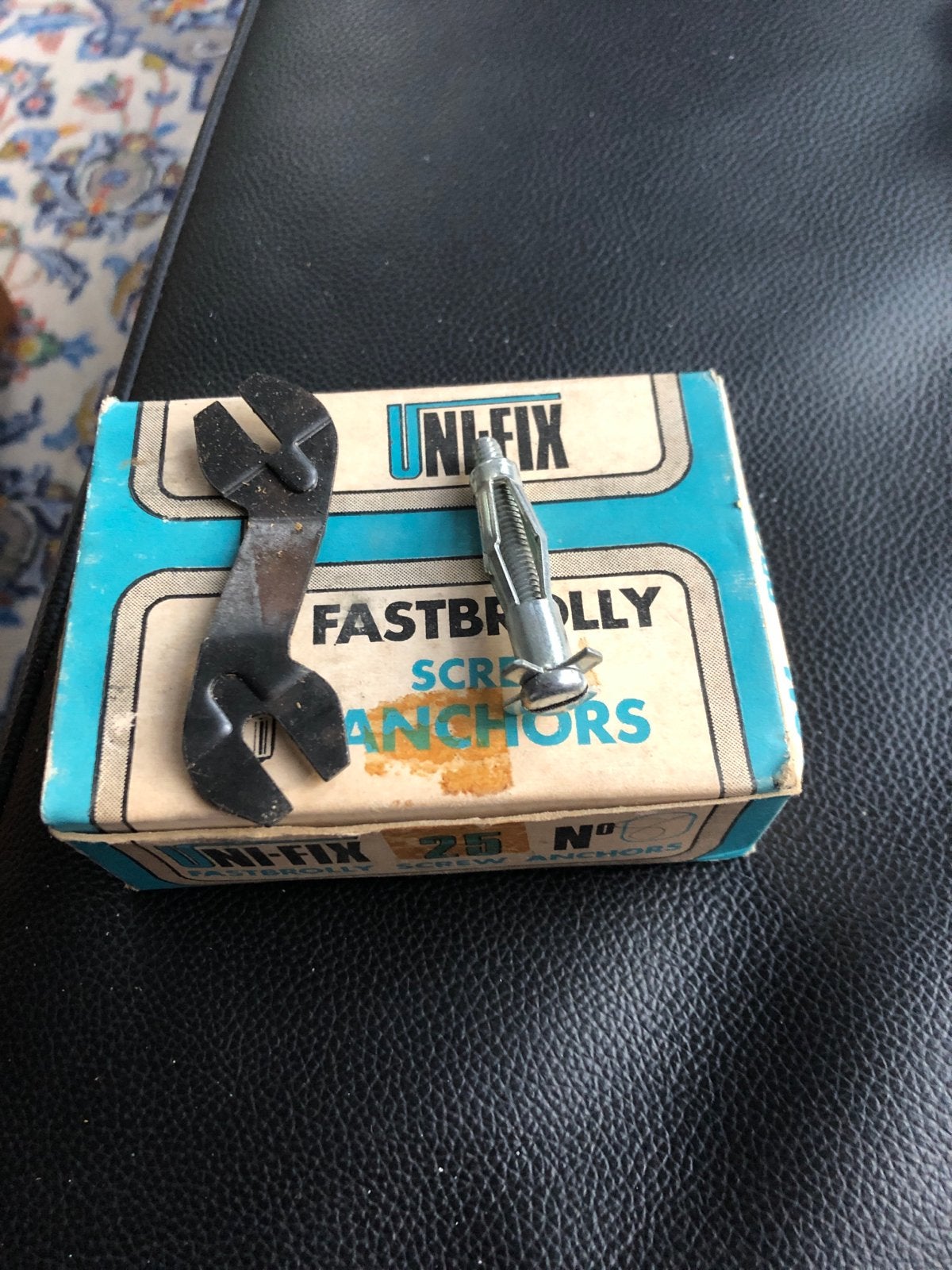 25 doosjes Uni-Fix Fastbrolly Screw Anchors met tang, Ophalen, Gebruikt, Minder dan 50 mm, Schroeven
