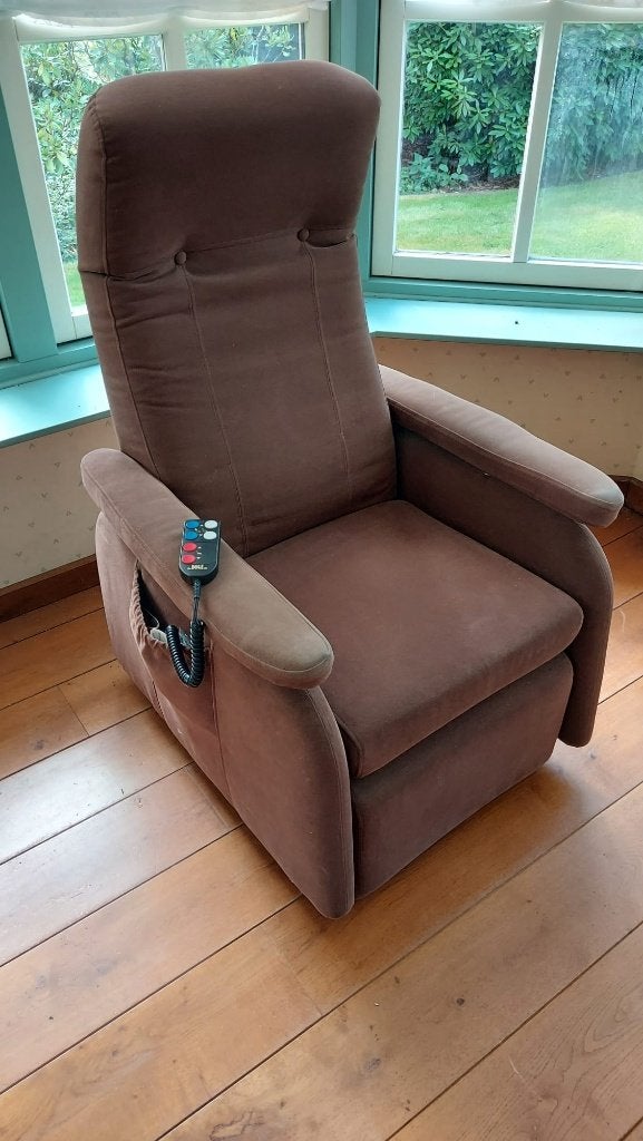 Doge sta-op stoel, Huis en Inrichting, Ophalen, Gebruikt, 75 tot 100 cm, Stof