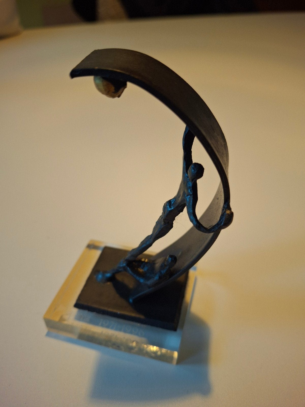Bronzen beeldje Corry Ammerlaan "Samen sterk", Antiek en Kunst, Ophalen of Verzenden