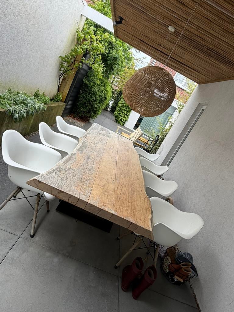 Massieve tuintafel inclusief 10 witte kuipstoelen, Tuin en Terras, Tuintafels, Ophalen, Gebruikt, Rechthoekig, Hout